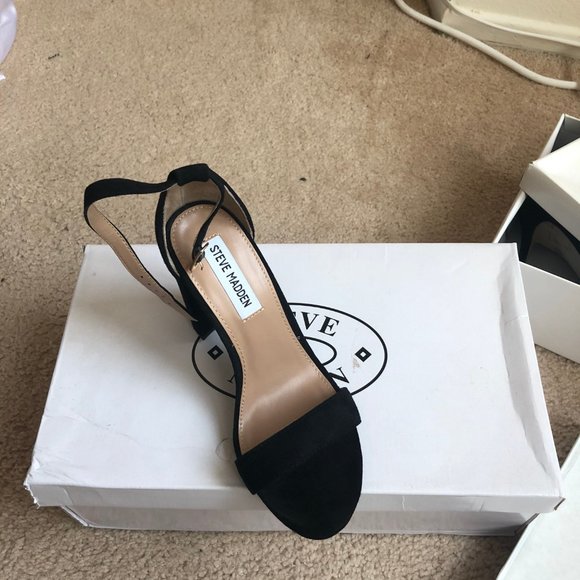 Steve Madden Black 4" Heel Barely worn - Picture 2 of 4